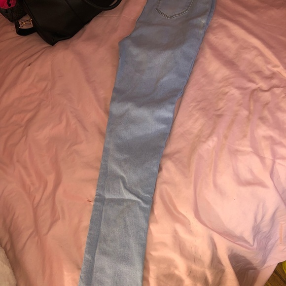 High Waisted Skinny Jeans - Light Wash - Picture 3 of 4